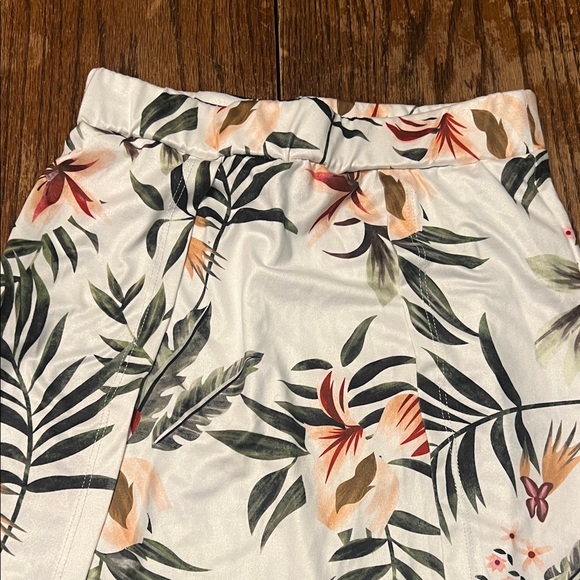 NWOT Tropical Print Maxi Skirt with High Slits - Picture 6 of 10